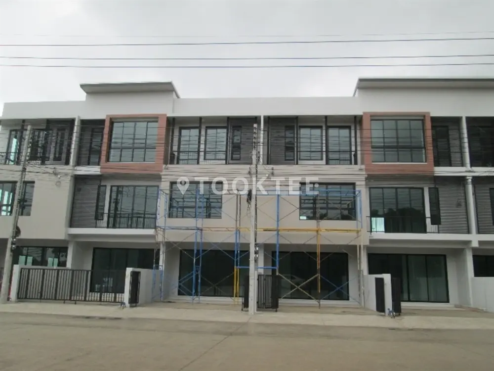 อารียา บริกก์ รังสิต-วงแหวน