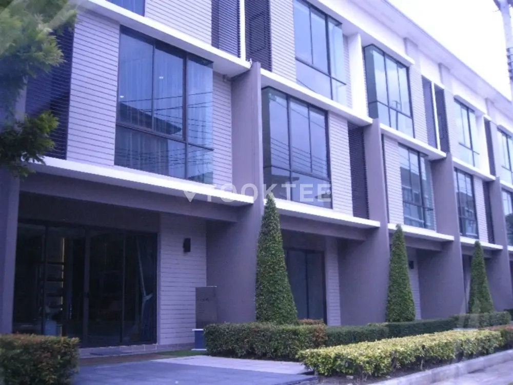 พาทิโอ พหลโยธิน-วิภาวดี