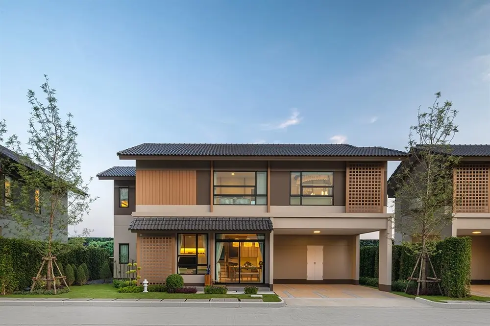 อณาสิริ รังสิต