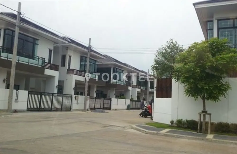 เปี่ยมสุข ติวานท์ 56