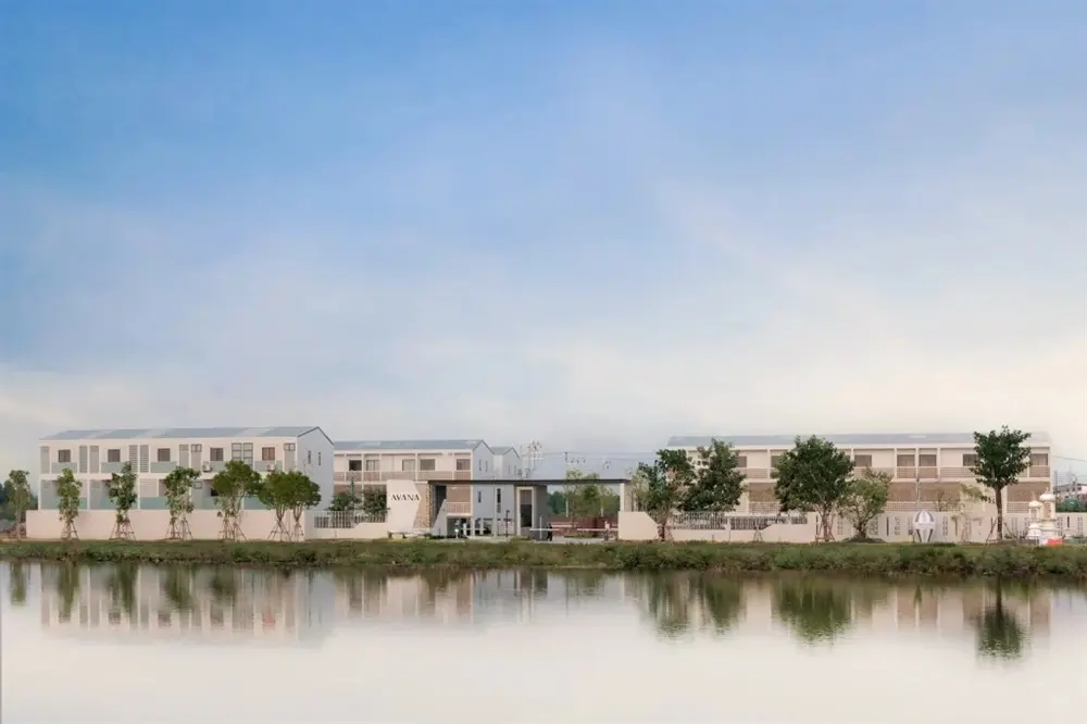 อวาน่า ประชาอุทิศ 90