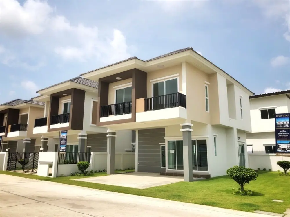 คุ้มไพลินนคร