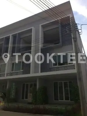 ดิ เอ็กซ์คลูซีฟ รัชดา-วงศ์สว่าง