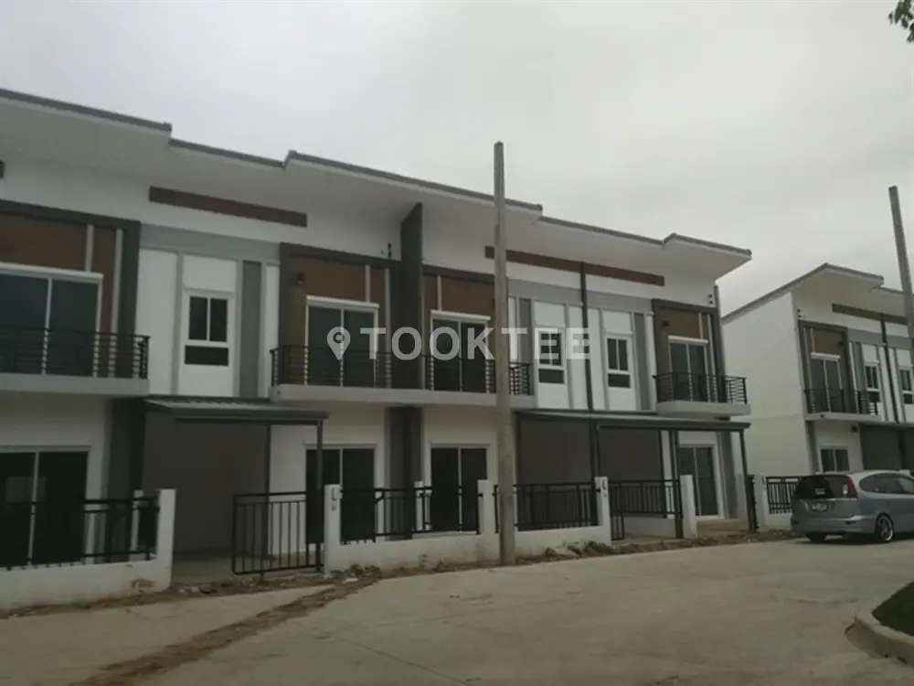 ไลโอ อีลิท วัชรพล-สายไหม