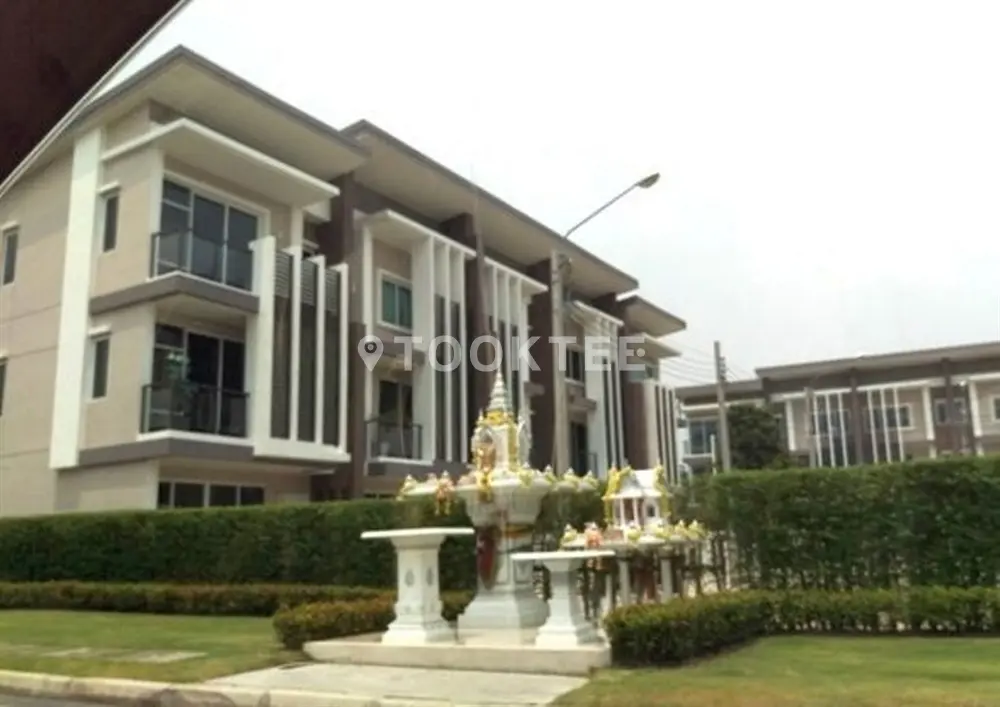 ทาวน์อเวนิว ซิกซ์ตี้ วิภาวดี 60