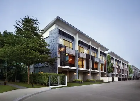 เพล็กซ์ วัชรพล