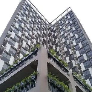 บลอสซั่ม คอมโด แอท แฟชั่น