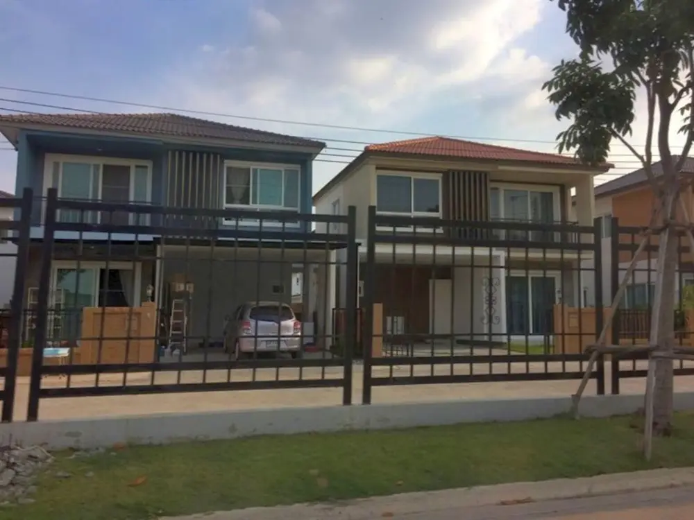 โกลเด้น วิลเลจ อ่อนนุช-พัฒนาการ