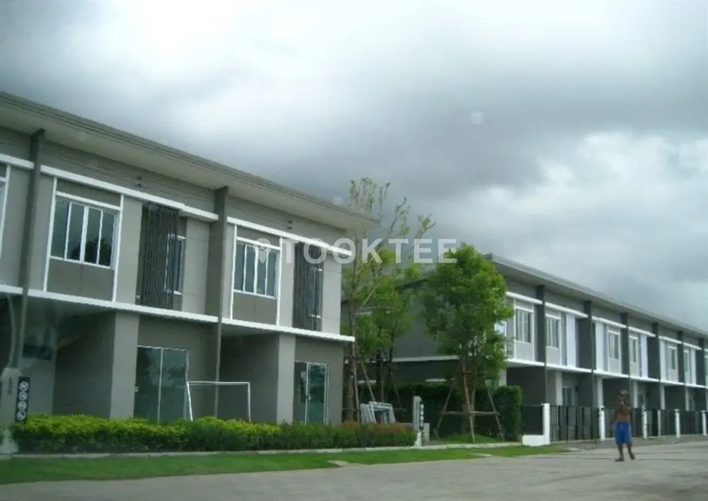 พฤกษาวิลล์ 110 ลาดกระบัง-ประชาพัฒนา