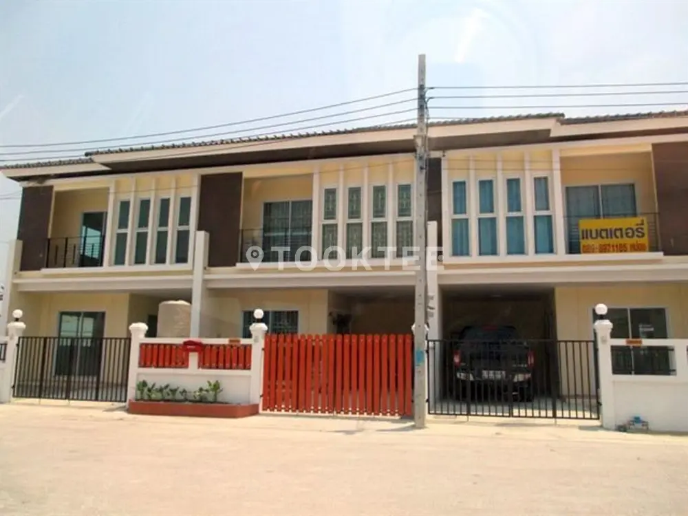 ทรัพย์มั่นคง-สุวรรณภูมิ