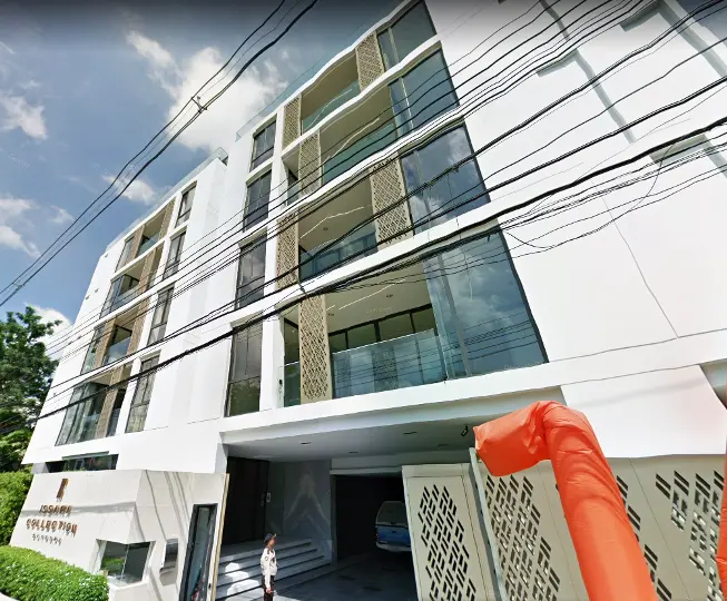 อิสสระ คอลเลคชั่น สาทร