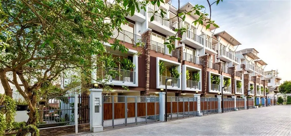 ลักซ์ วิลล์ สาธุ 12