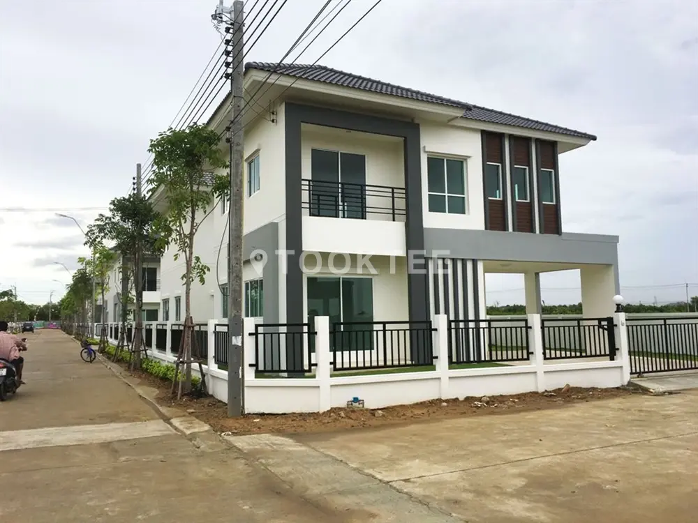 แลนซีโอ คริป ประชาอุทิศ-สุขสวัสดิ์