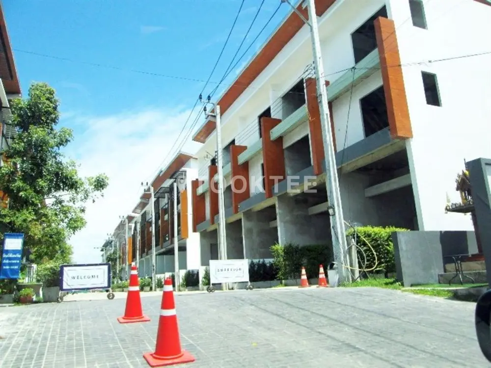 สุพีเรีย พระราม 2