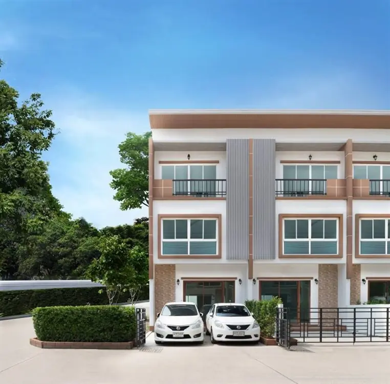 แกรนด์ วิสด้อม ท่าข้าม - พระราม 2