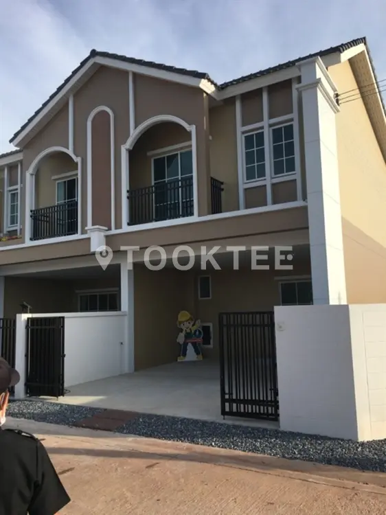 นิราวิลล์ ไอริช