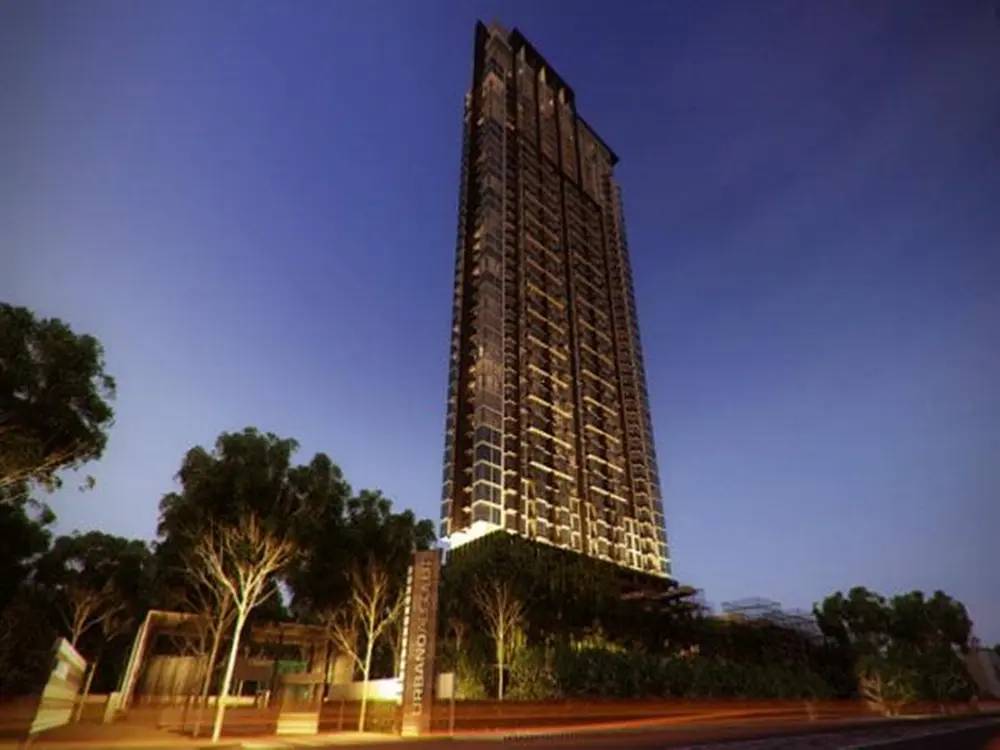 เออร์บาโน แอบโซลูท สาทร-ตากสิน