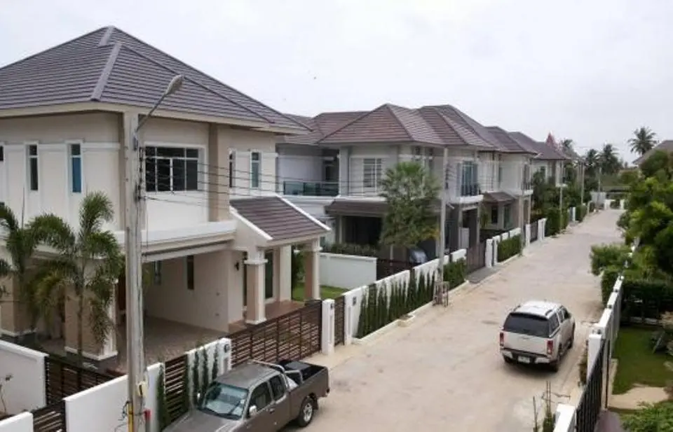 รัตตนาวดี รีเจ้นท์