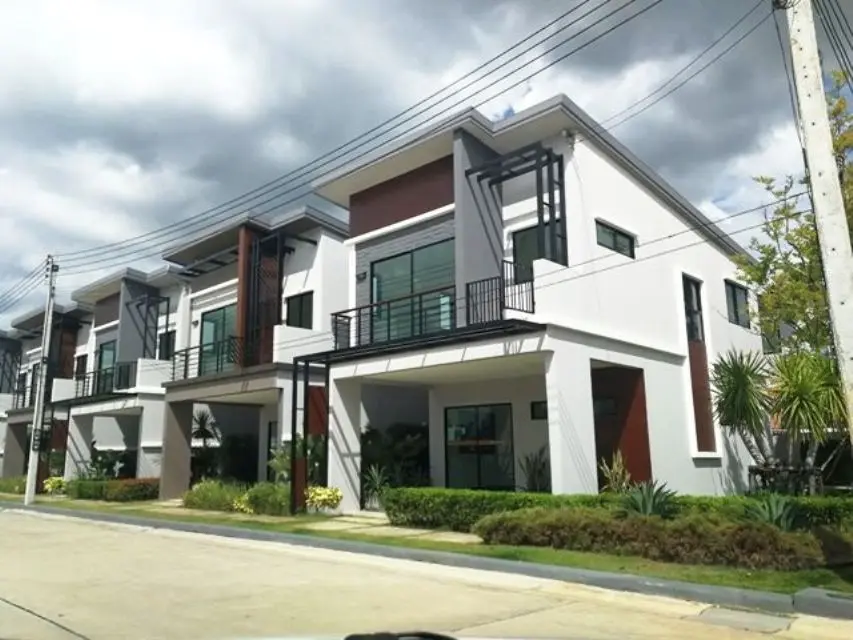 เดอะ แพลนท์ ปิ่นเกล้า-สาย 5