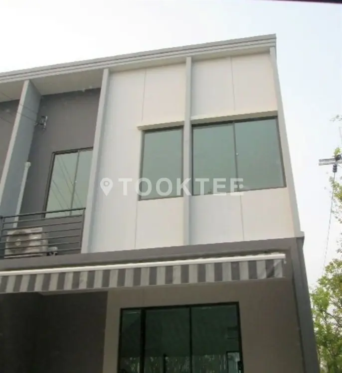 พลีโน่ ราชพฤกษ์