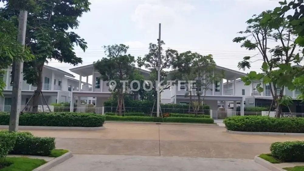 คณาสิริ ปิ่นเกล้า-กาญจนาภิเษก