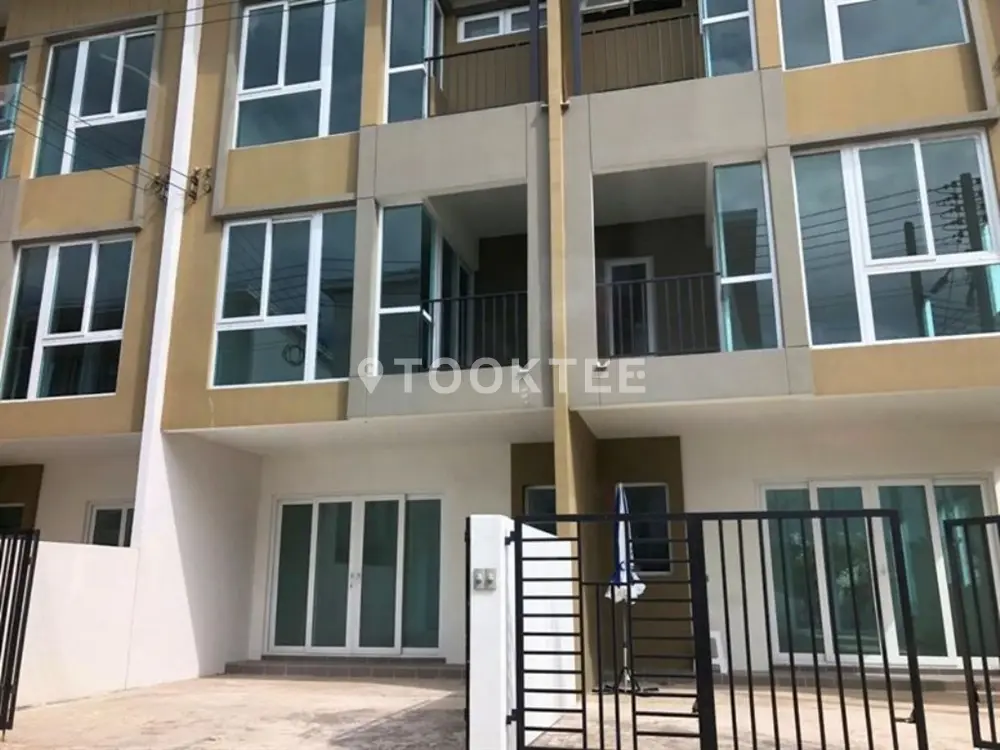 เบลสทาวน์ ติวานนท์-ปทุมธานี