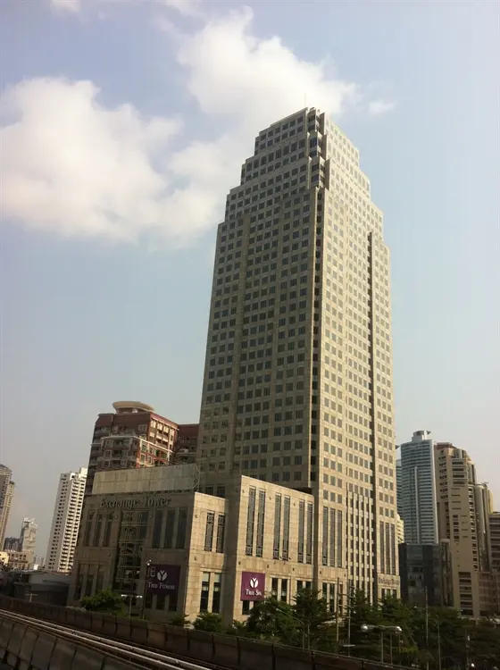 เอ็กเชน ทาวเวอร์