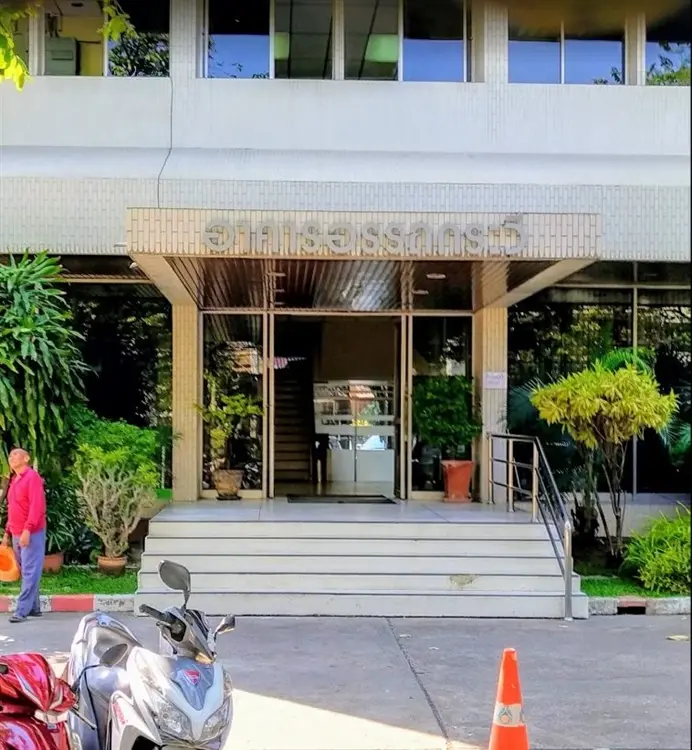 อรรถกระวี,อาคาร