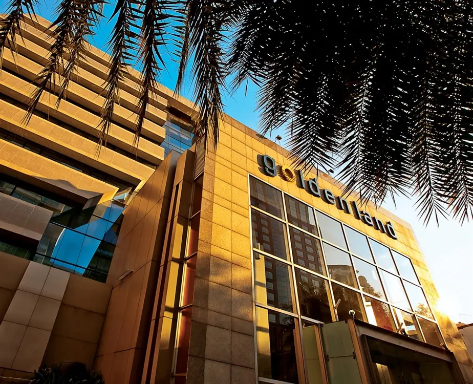 โกลเด้นแลนด์, อาคาร