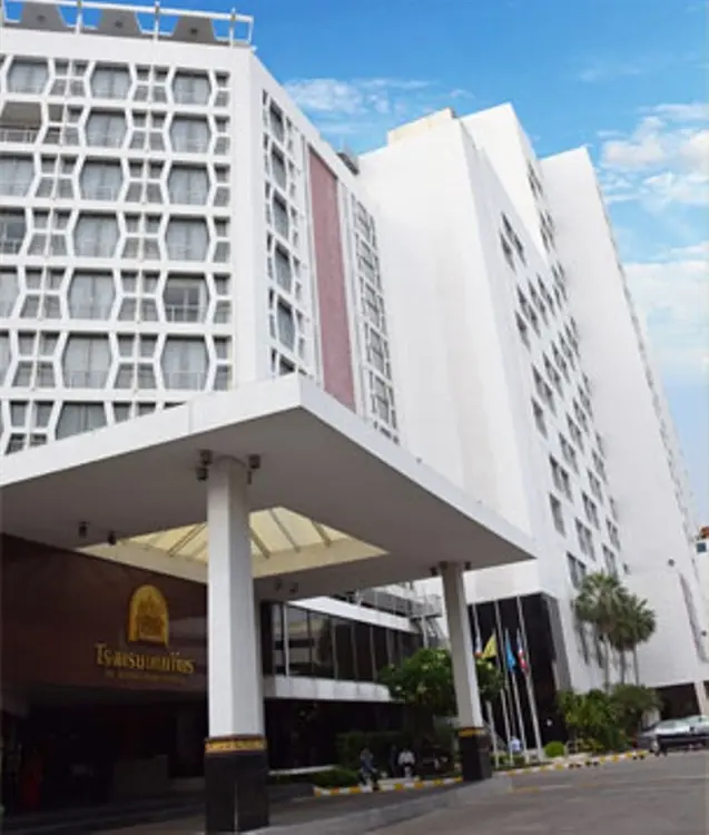 มณเทียร โฮเต็ล แบงคอก, โรงแรม