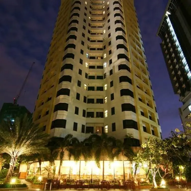 แกรนด์ไดมอนด์สวีท, โรงแรม