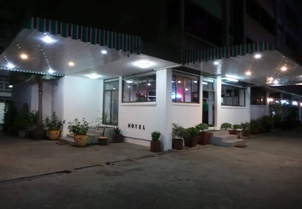 เอส 6 สุขุมวิท โฮเทล