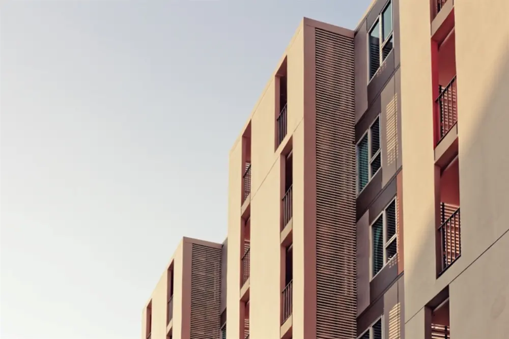 เลมอนที, โรงแรม