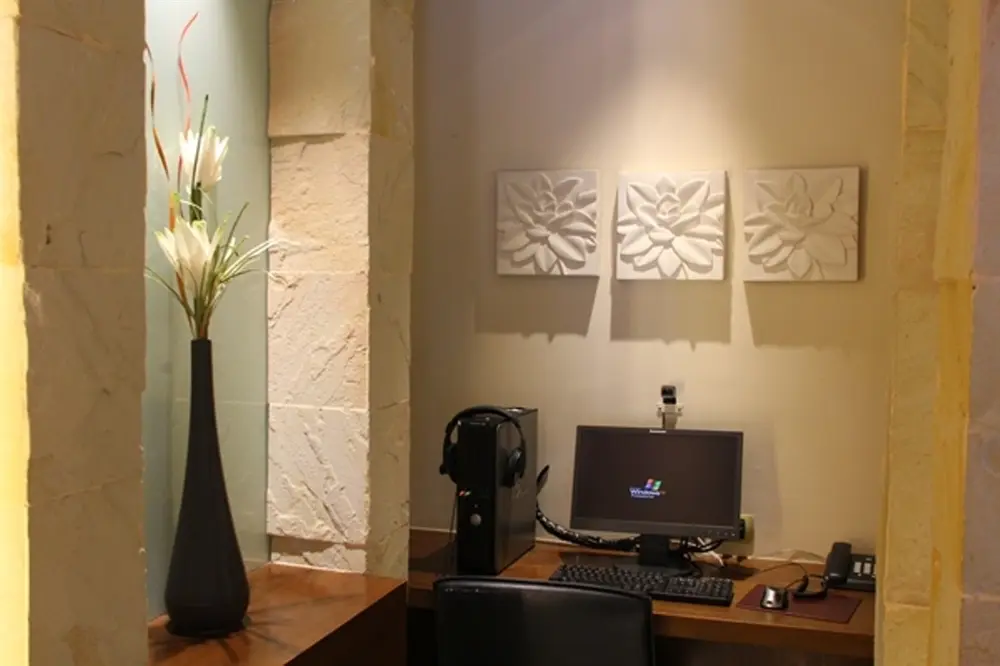 เซนต์เจมส์, โรงแรม