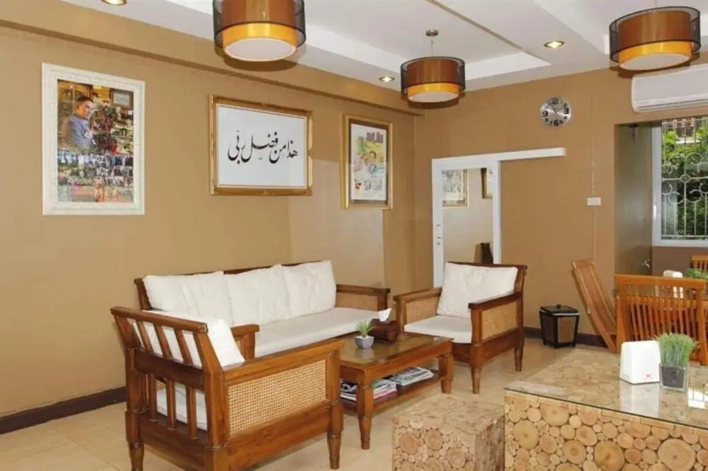 ธราทิพย์ ,โรงแรม