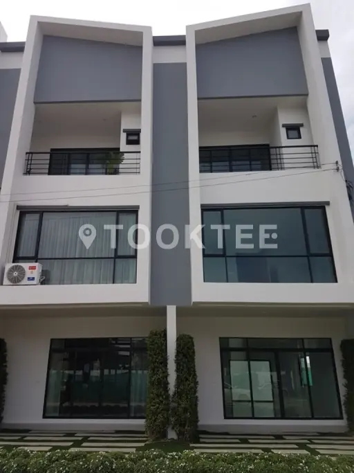 คอร์ดิซ แอท อุดมสุข