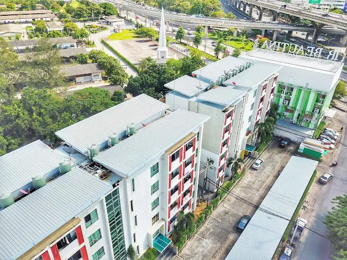 เดอะ ริเวอร์ พาร์ค โมเดน เพลส คอนโดมิเนียม