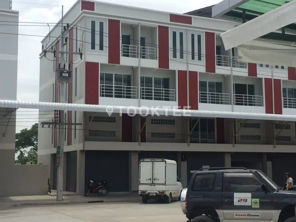 ตลาดสด ไอยรา